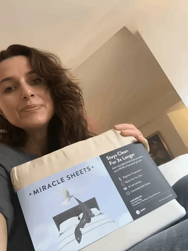 Miracle Sheets customer Review Dorothee M.